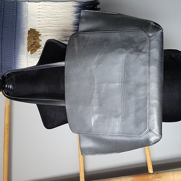 Auxiliary Handbags - Auxiliary Aritzia BEGA Tote Bag